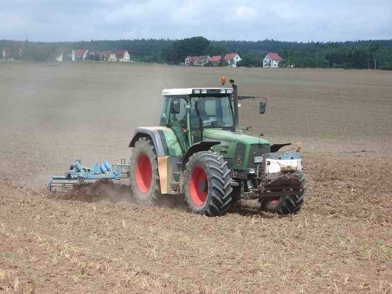 fendt 824 06.jpg